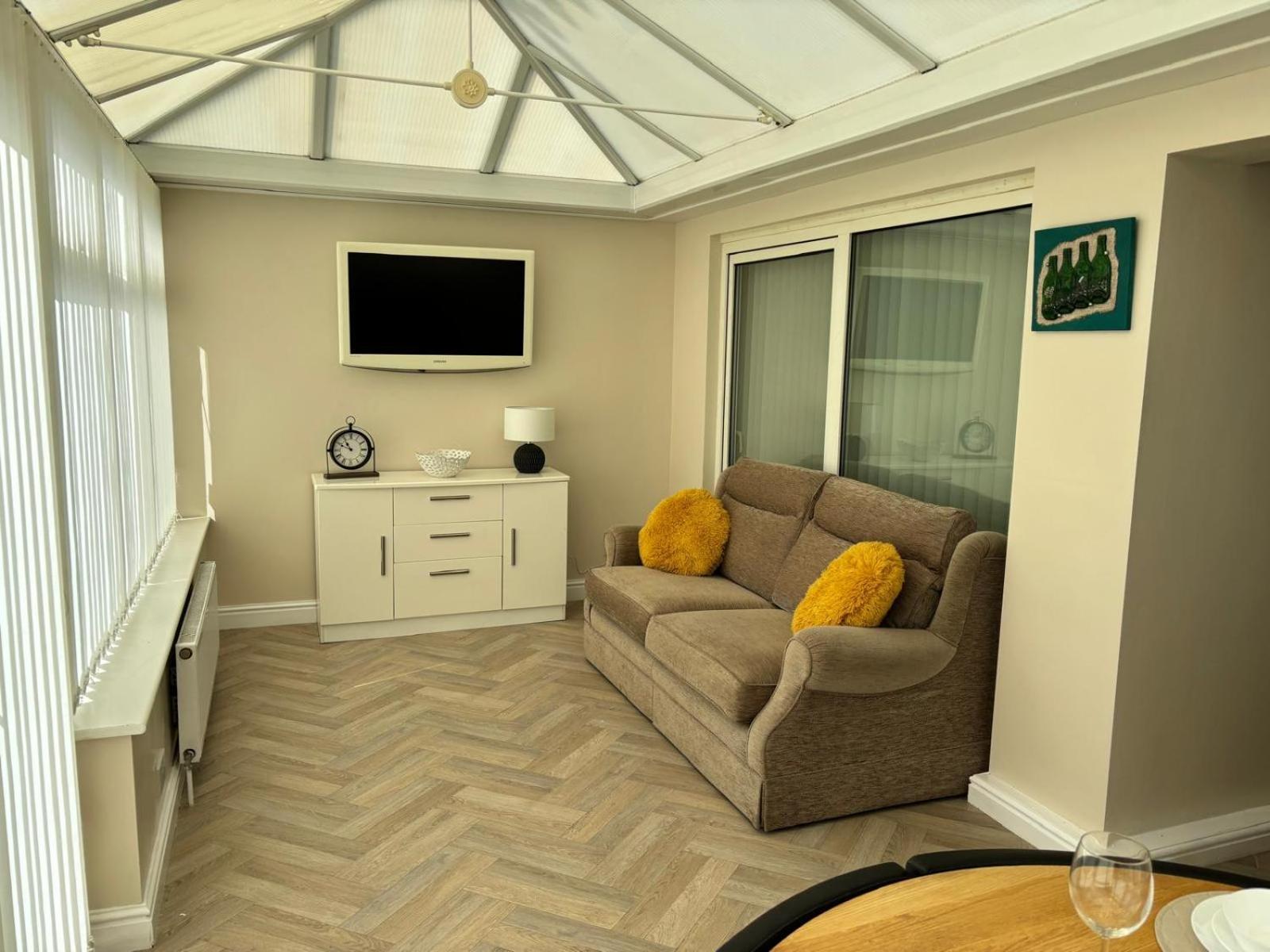 Bungalow-2Bed-1Bath-Petfriendly-Parking سكيغنيس المظهر الخارجي الصورة